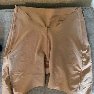 Skims low back shorts